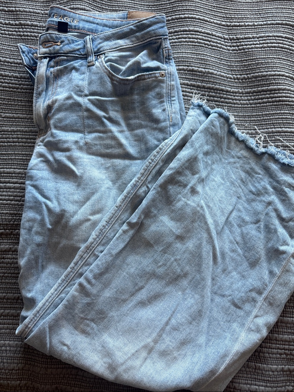 American Eagle Outfitters Light Wash Boyfriend Jeans